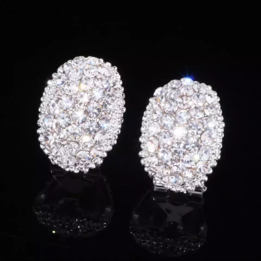 New 925 Silver Oval Diamond Stud Earrings - Picture 5 of 5